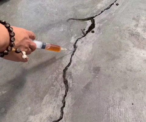 广南混凝土裂缝修补技术详解​